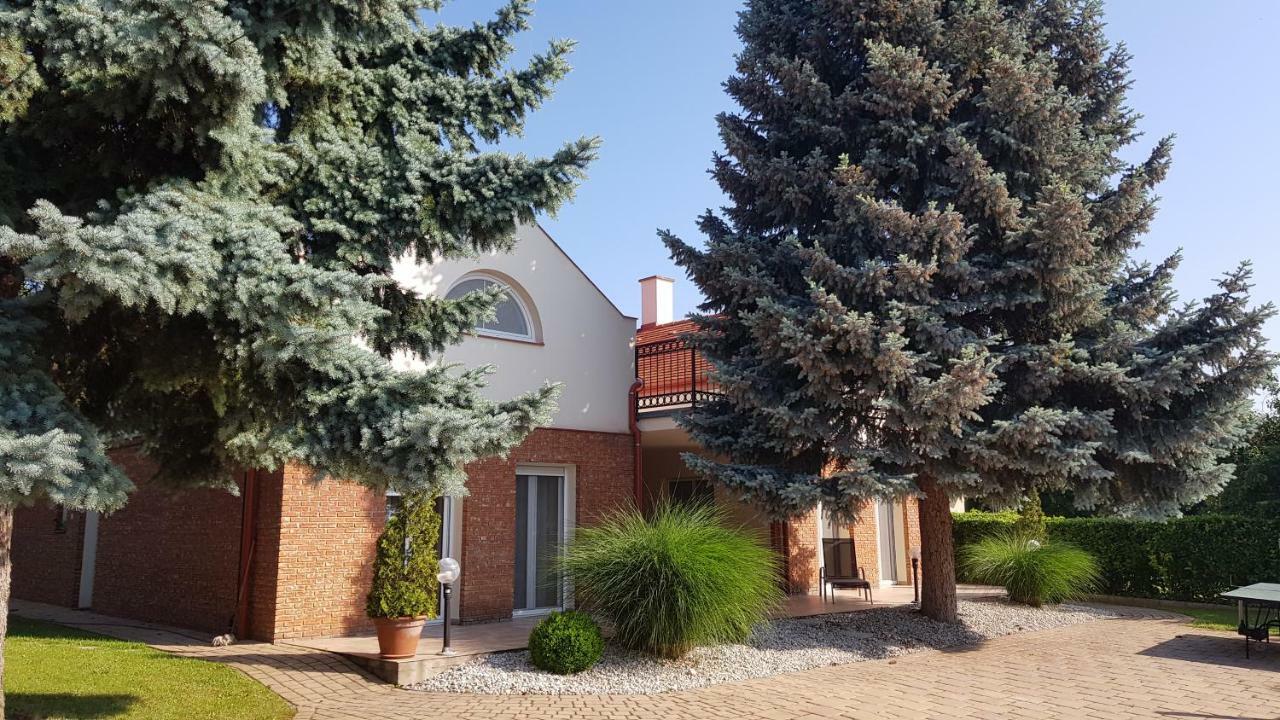 Mimi Apartman Balatonalmádi Zewnętrze zdjęcie