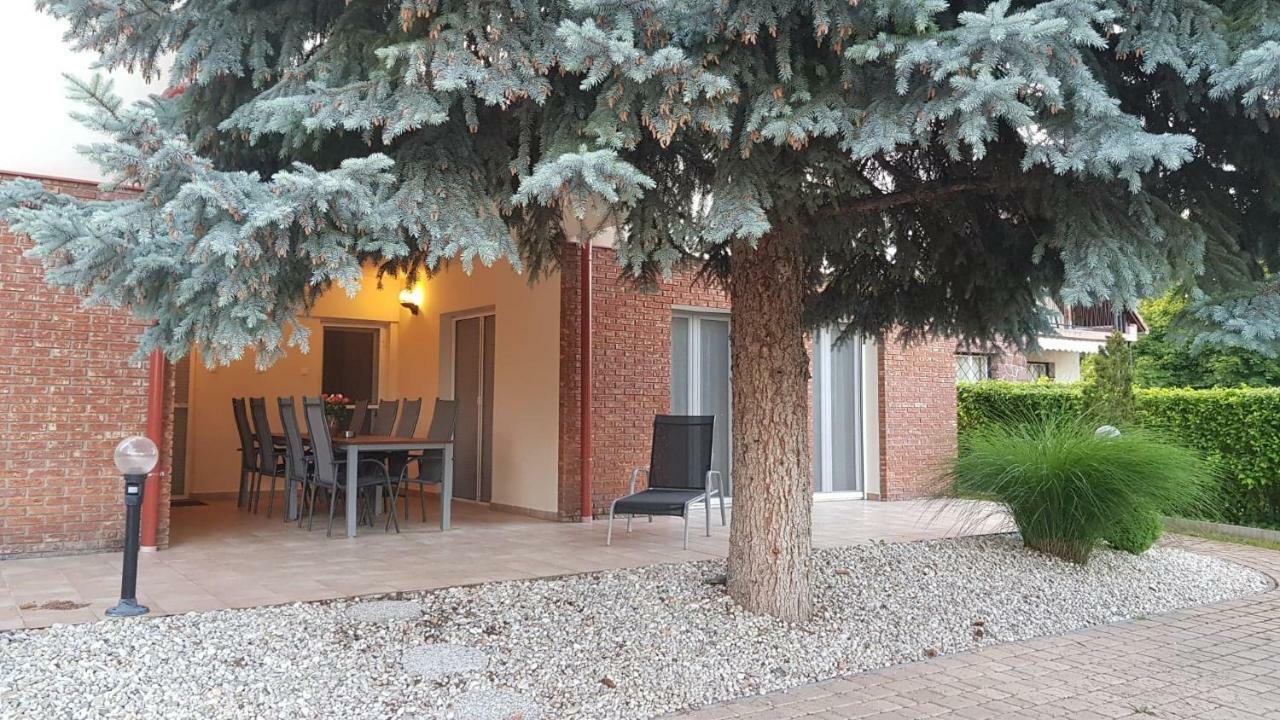 Mimi Apartman Balatonalmádi Zewnętrze zdjęcie